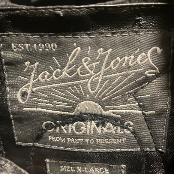 Infinity war inspired jacket to Kevin fig - Picture 5 of 5